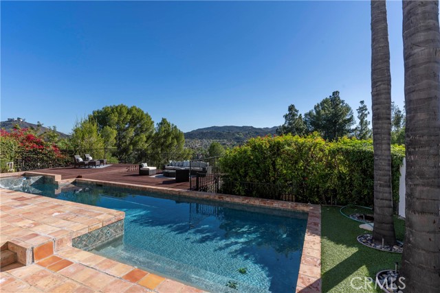 Detail Gallery Image 38 of 42 For 24412 Voltara Ct, Calabasas,  CA 91302 - 4 Beds | 4 Baths