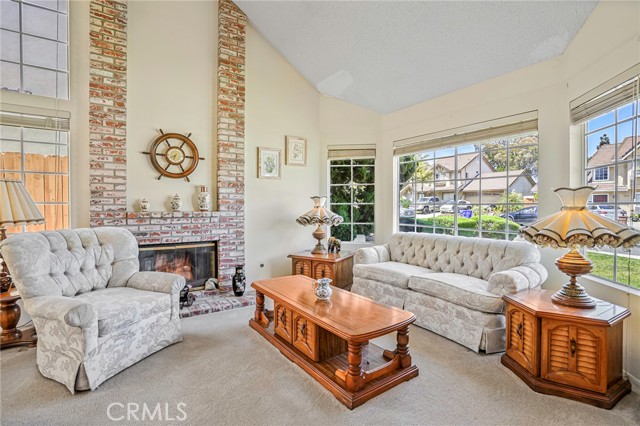Detail Gallery Image 2 of 20 For 1448 Grey Oaks Ct, Oceanside,  CA 92056 - 3 Beds | 1/1 Baths