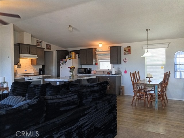 Detail Gallery Image 12 of 30 For 2494 W Main St #189,  Barstow,  CA 92311 - 3 Beds | 2 Baths