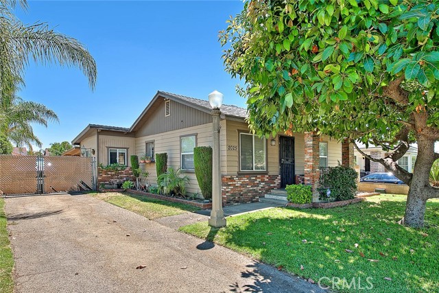 Detail Gallery Image 1 of 1 For 2025 S San Antonio Ave, Ontario,  CA 91762 - 3 Beds | 1 Baths