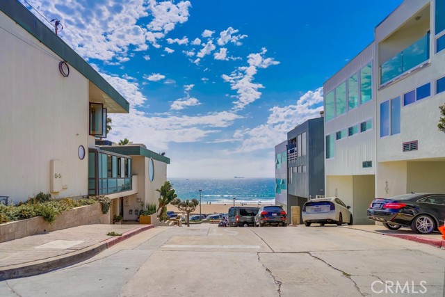 4230 The Strand, Manhattan Beach, California 90266, 3 Bedrooms Bedrooms, ,3 BathroomsBathrooms,Residential,Sold,The Strand,SB21190702