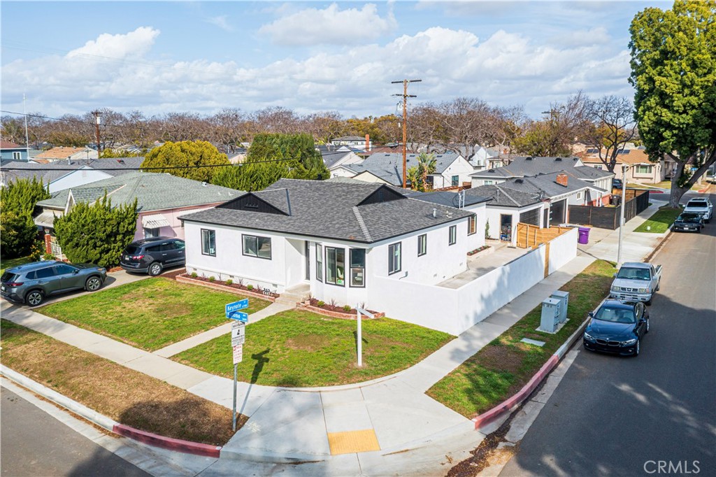 3602 Nipomo Avenue