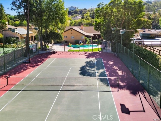 22329 Plummer Street, Chatsworth CA: https://media.crmls.org/medias/3215e5e3-9d9e-406e-88df-ad0169c56a60.jpg