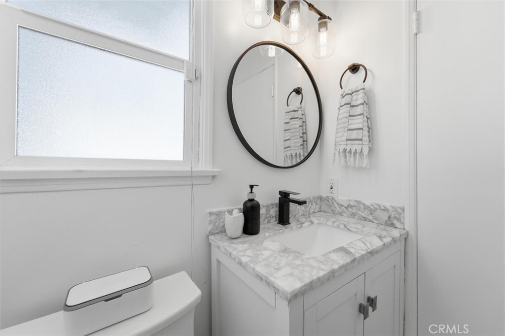 https://media.crmls.org/medias/3216189a-1559-4ca0-ab76-72b23c827251.jpg?preset=X-Large