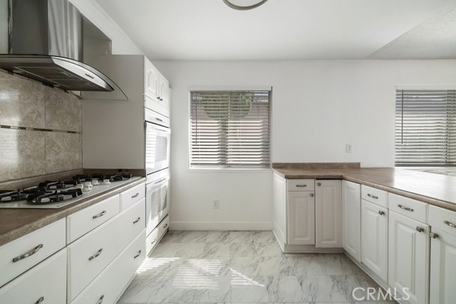 12643 Garber, Los Angeles CA: https://media.crmls.org/medias/32163ee2-bf0a-4bb6-96bd-71ff7d8263cc.jpg