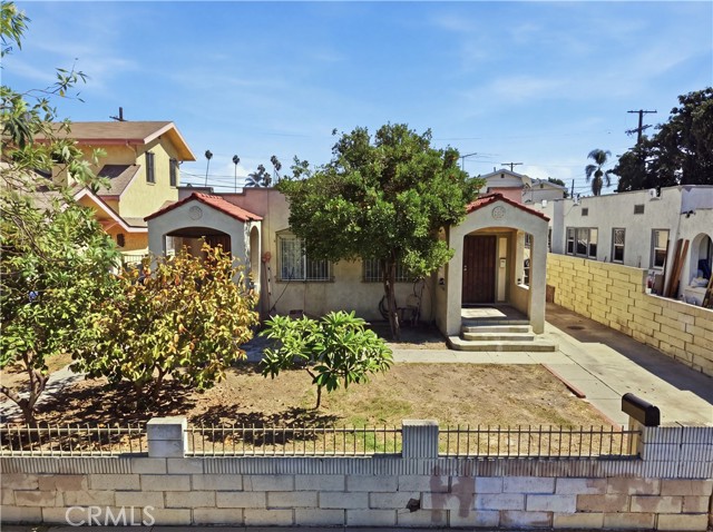 3940 La Salle