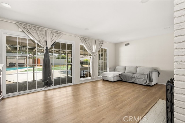 Image 14 of 42 For 4349 Salerno Drive