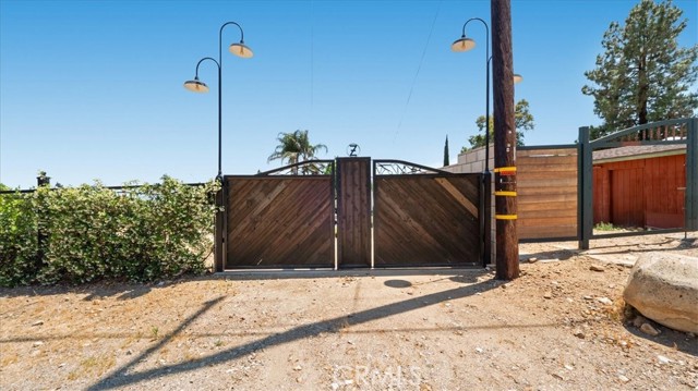 8356 Bella Vista Drive, Rancho Cucamonga CA: https://media.crmls.org/medias/32177b4f-3a7d-41f0-bdb1-c3daafed099f.jpg