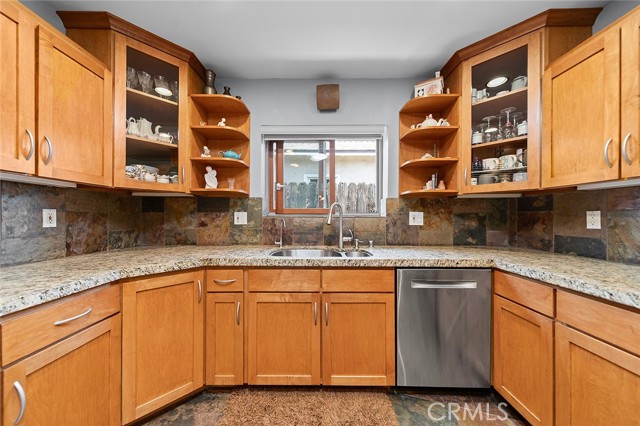 350 Claremont Avenue, Long Beach CA: https://media.crmls.org/medias/3217b36b-d0a0-4227-96cd-805eaf1f7cdb.jpg