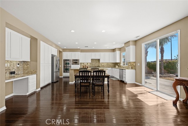Detail Gallery Image 15 of 51 For 7871 Slate Creek Rd, Corona,  CA 92880 - 5 Beds | 3 Baths