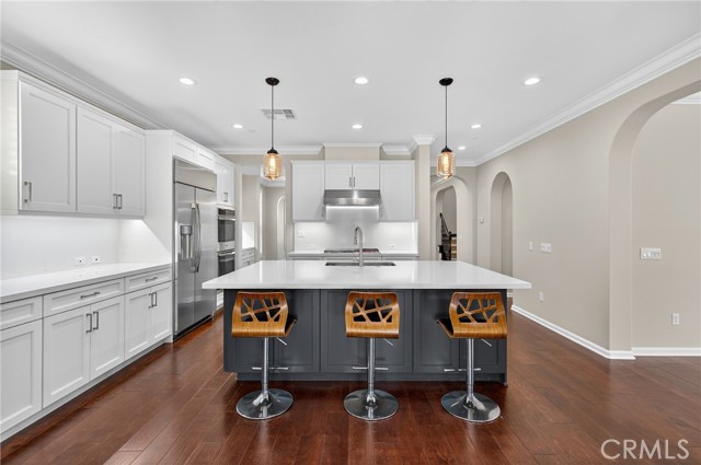 Detail Gallery Image 11 of 67 For 11680 Cetona Way, Porter Ranch,  CA 91326 - 4 Beds | 4 Baths