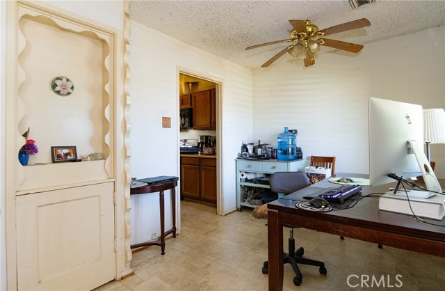 Detail Gallery Image 10 of 20 For 13426 Mercer St, Pacoima,  CA 91331 - 3 Beds | 1 Baths