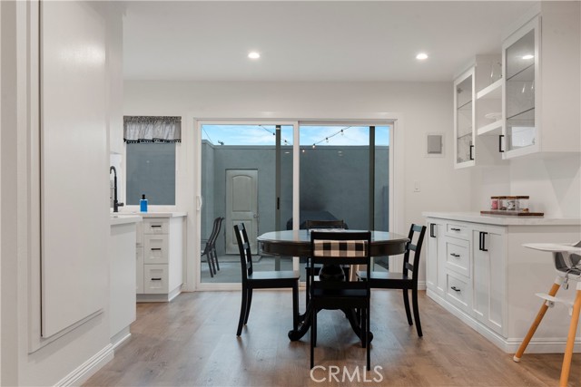 Detail Gallery Image 9 of 25 For 17730 Regency Cir, Bellflower,  CA 90706 - 3 Beds | 2 Baths