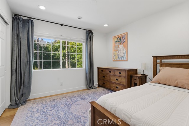 Detail Gallery Image 30 of 51 For 5501 Fairgrange Dr, Agoura Hills,  CA 91301 - 6 Beds | 3 Baths