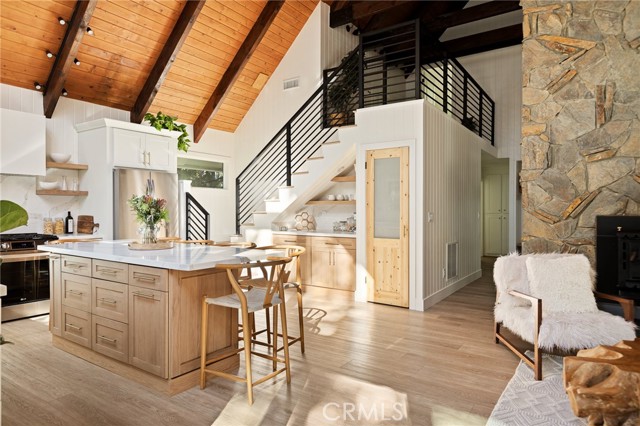 Detail Gallery Image 27 of 59 For 300 Pioneer, Lake Arrowhead,  CA 92352 - 5 Beds | 2/1 Baths