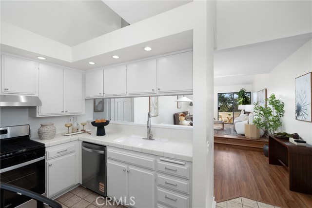 Detail Gallery Image 17 of 46 For 17202 Corbina Ln #202,  Huntington Beach,  CA 92649 - 2 Beds | 2 Baths