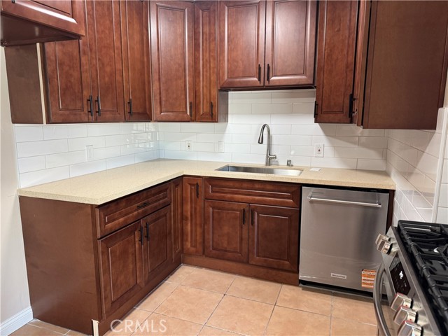 Detail Gallery Image 2 of 22 For 4339 W 178th St, Torrance,  CA 90504 - 3 Beds | 2 Baths