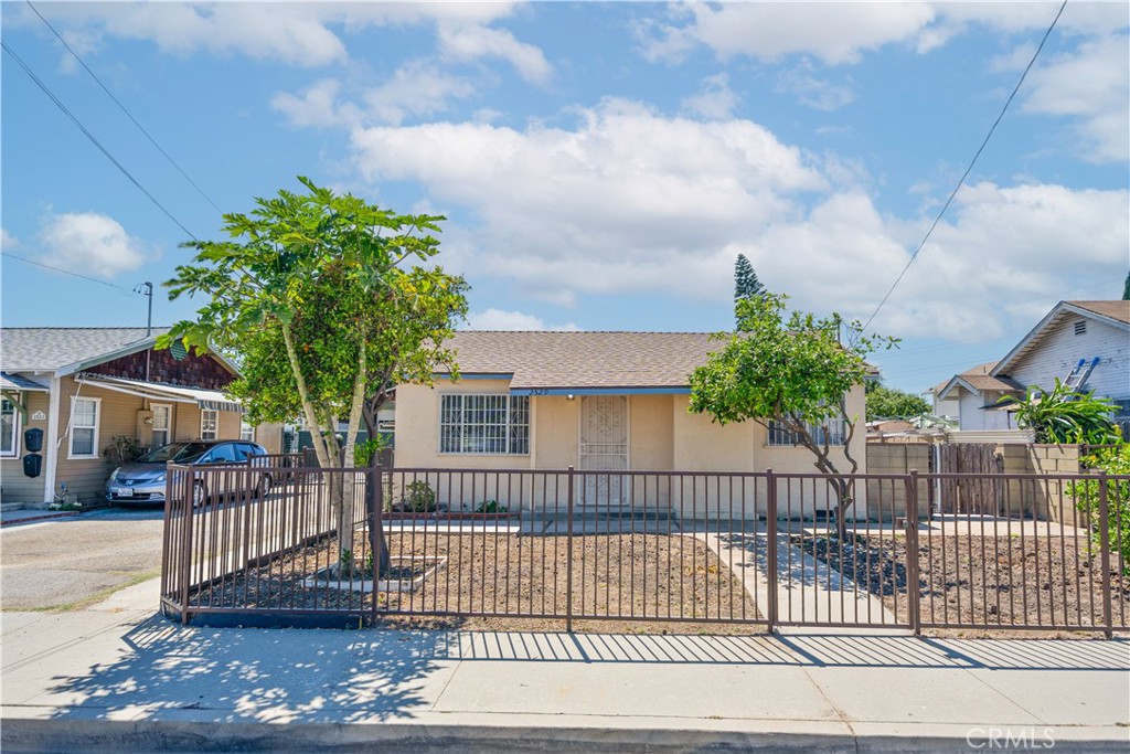 2529 Delta Ave