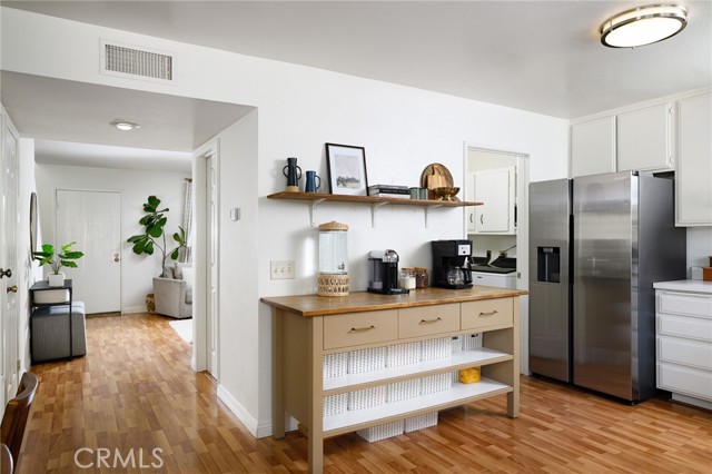 5927 E Creekside Avenue, Orange CA: https://media.crmls.org/medias/321ec5df-7340-4956-b9c2-0aa226490071.jpg