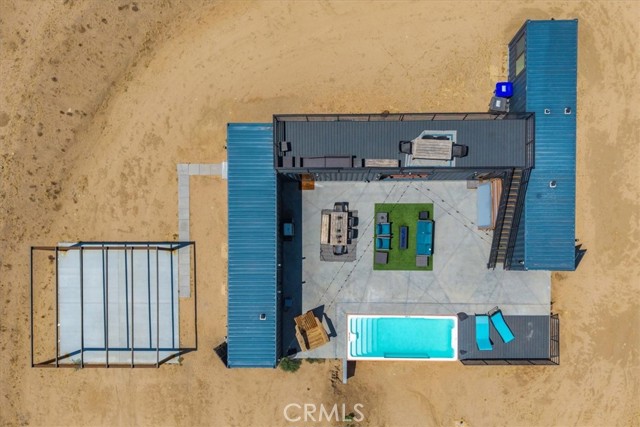 6816 Saddleback Road, Joshua Tree CA: https://media.crmls.org/medias/321ec5f7-ff83-4139-835d-5a8ae7eeecf9.jpg