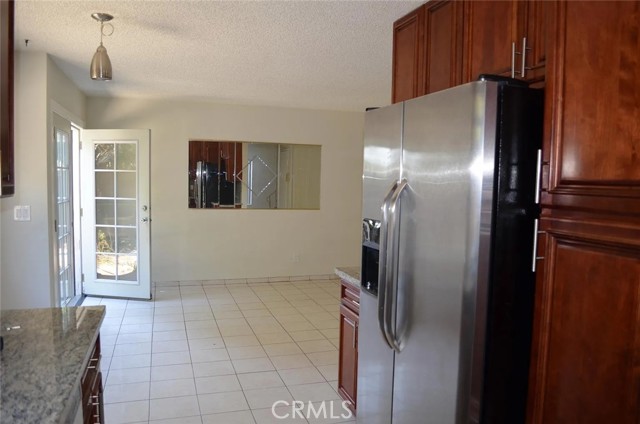 2031 Pepperwood Lane, Duarte CA: https://media.crmls.org/medias/321f1a13-e2b4-43a9-81b8-0e59b0f45081.jpg