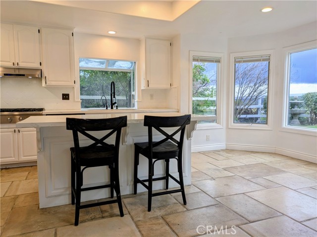 Detail Gallery Image 5 of 11 For 15435 Live Oak Springs Canyon, Canyon Country,  CA 91387 - 4 Beds | 3 Baths