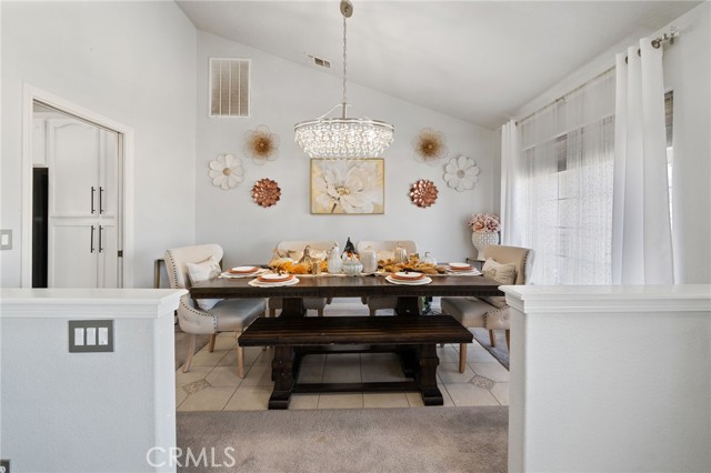 9925 Sierra Vista Road, Phelan CA: https://media.crmls.org/medias/321f80b0-4a67-46ce-a95e-3e88f05c4695.jpg