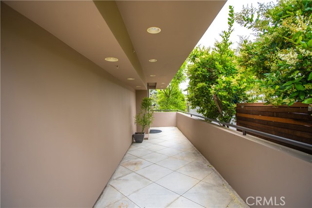 Image 2 for 548 Dove Dr, Los Angeles, CA 90065