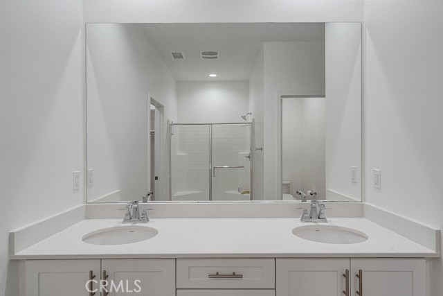 Detail Gallery Image 11 of 27 For 629 S Mosaic, Anaheim,  CA 92805 - 2 Beds | 2/1 Baths