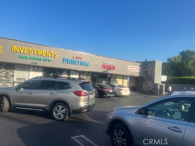 19256 Roscoe Boulevard, Northridge (los Angeles), California 91324, ,Commercial Lease,For Rent,19256 Roscoe Boulevard,CRSR23231055