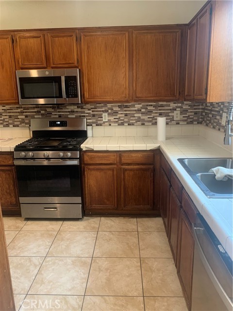 1561 Palma Bonita, Perris CA: https://media.crmls.org/medias/3220f1d8-5cb5-43f5-9a3e-e80cc05aa6e8.jpg