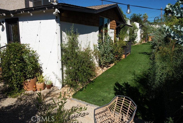 1215 N Avenue 56, Los Angeles CA: https://media.crmls.org/medias/32214207-02a7-4c8d-8696-c2abaa29ffcd.jpg