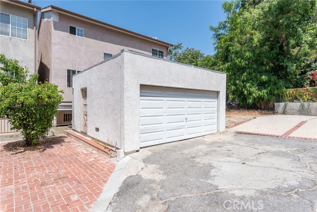 Detail Gallery Image 26 of 31 For 6821 Valmont St, Tujunga,  CA 91042 - 4 Beds | 2 Baths