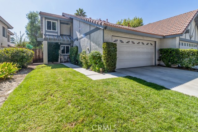 Detail Gallery Image 10 of 44 For 28973 Sam Pl, Canyon Country,  CA 91387 - 4 Beds | 3 Baths