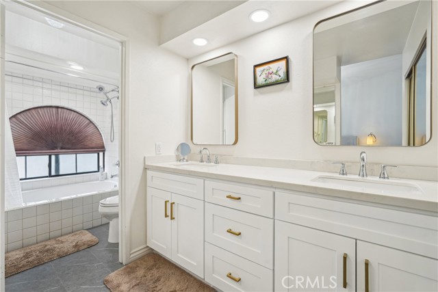 15 Goldstar Place, Pomona CA: https://media.crmls.org/medias/3221e654-3889-4418-850b-39b866c4abfa.jpg