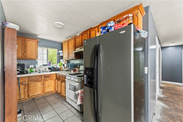 730 W 52 Place, Los Angeles CA: https://media.crmls.org/medias/322436dc-4905-4b10-a8ad-989ab75b40a2.jpg