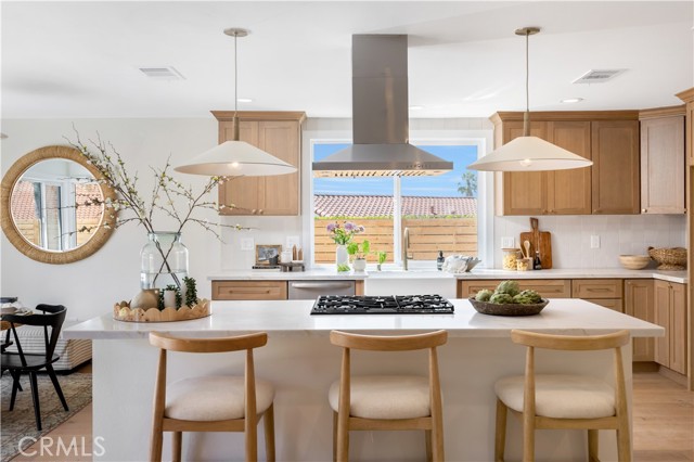 25652 Cervantes Lane, Mission Viejo CA: https://media.crmls.org/medias/3224a19b-a852-4894-a0ab-11b0513642b3.jpg