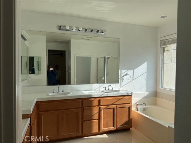 Detail Gallery Image 13 of 15 For 1147 Glenwood Ct, San Bernardino,  CA 92407 - 4 Beds | 2 Baths