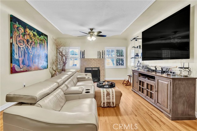 Detail Gallery Image 20 of 29 For 8557 Eucalyptus St, Downey,  CA 90242 - 4 Beds | 3 Baths