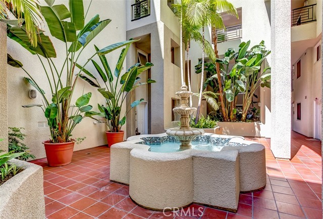 Detail Gallery Image 20 of 37 For 200 Pacific Coast Hwy #320,  Huntington Beach,  CA 92648 - 2 Beds | 2 Baths