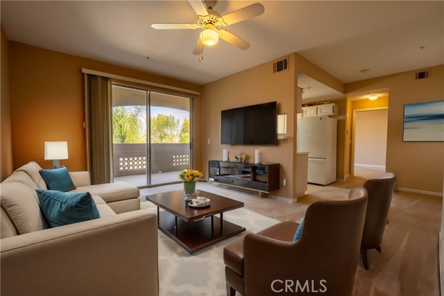 Detail Gallery Image 1 of 13 For 375 Central Ave #47,  Riverside,  CA 92507 - 1 Beds | 1 Baths