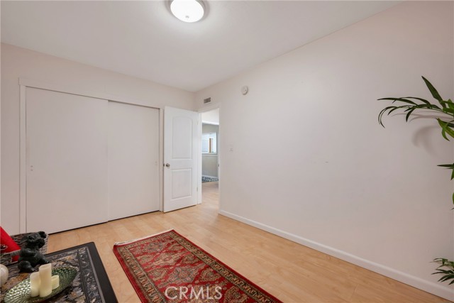 Image 32 of 63 For 1519 Victoria