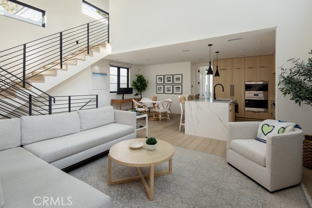 Detail Gallery Image 4 of 17 For 422 1/2 Larkspur Ave, Corona Del Mar,  CA 92625 - 2 Beds | 2/1 Baths