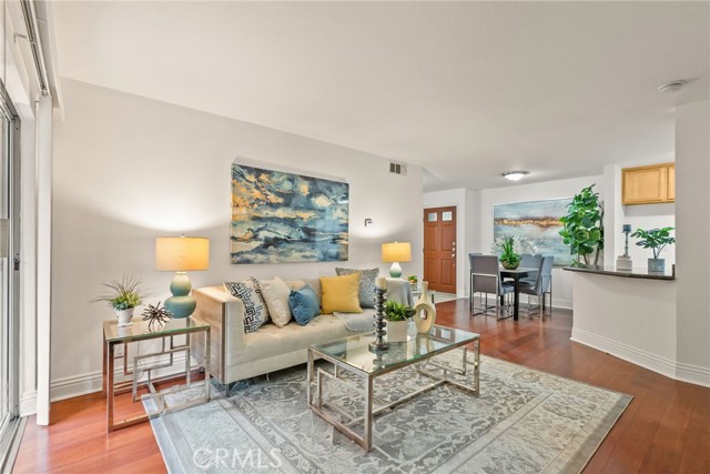 Detail Gallery Image 5 of 34 For 2550 San Gabriel Way #202,  Corona,  CA 92882 - 2 Beds | 2 Baths