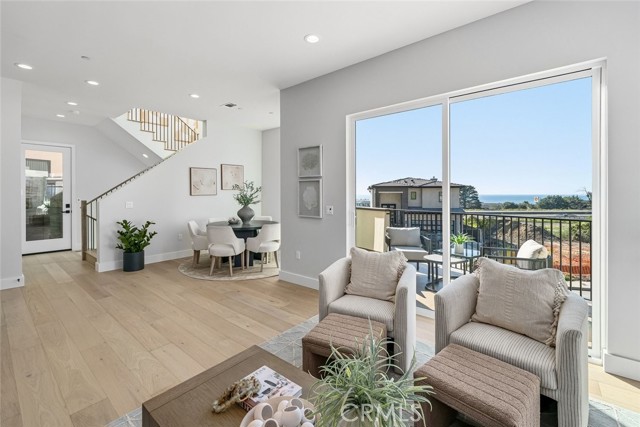 Detail Gallery Image 5 of 49 For 2736 Barcelona Street, Pismo Beach,  CA 93449 - 3 Beds | 3 Baths