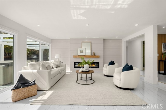 6191 Jacaranda Lane, Yorba Linda CA: https://media.crmls.org/medias/322ae9fb-23a4-4559-b45c-eab2f060ef08.jpg