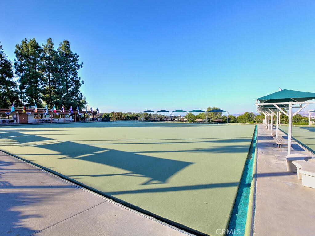 https://media.crmls.org/medias/322af7d8-c376-4cd7-8931-85ed12371b8c.jpg?preset=X-Large