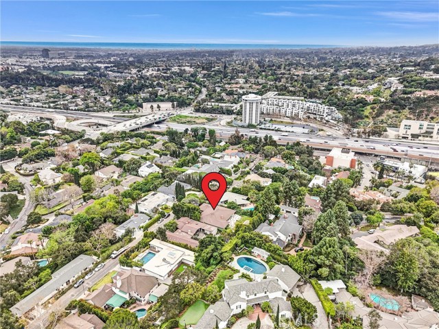 Detail Gallery Image 43 of 46 For 11500 Thurston, Los Angeles,  CA 90049 - 4 Beds | 4 Baths