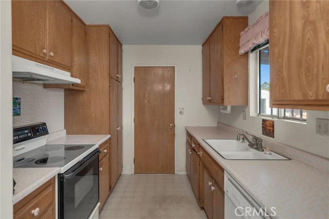 Detail Gallery Image 11 of 35 For 41278 Torrey Pine Ct, Hemet,  CA 92544 - 2 Beds | 2 Baths