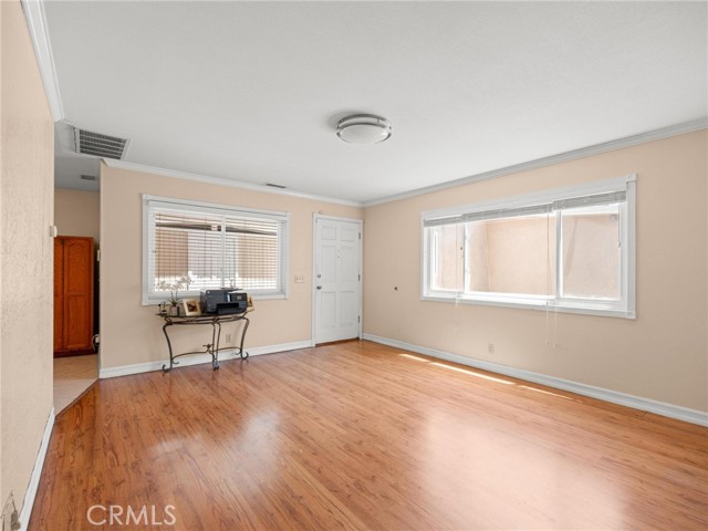 5011 W 133rd Street, Hawthorne CA: https://media.crmls.org/medias/322d49b8-afef-4af1-b405-b524a1a5f4fe.jpg